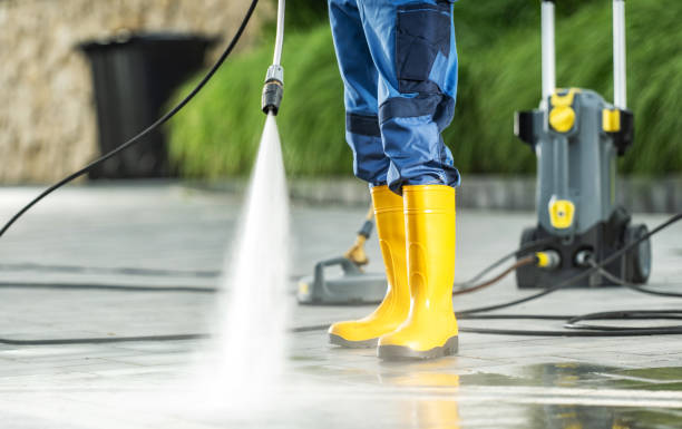 Best Residential Pressure Washing Services  in Montevideo, MN